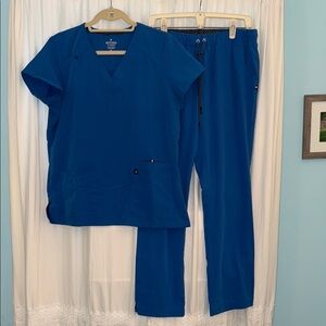 Beyond Scrubs Royal Blue Scrubs Set